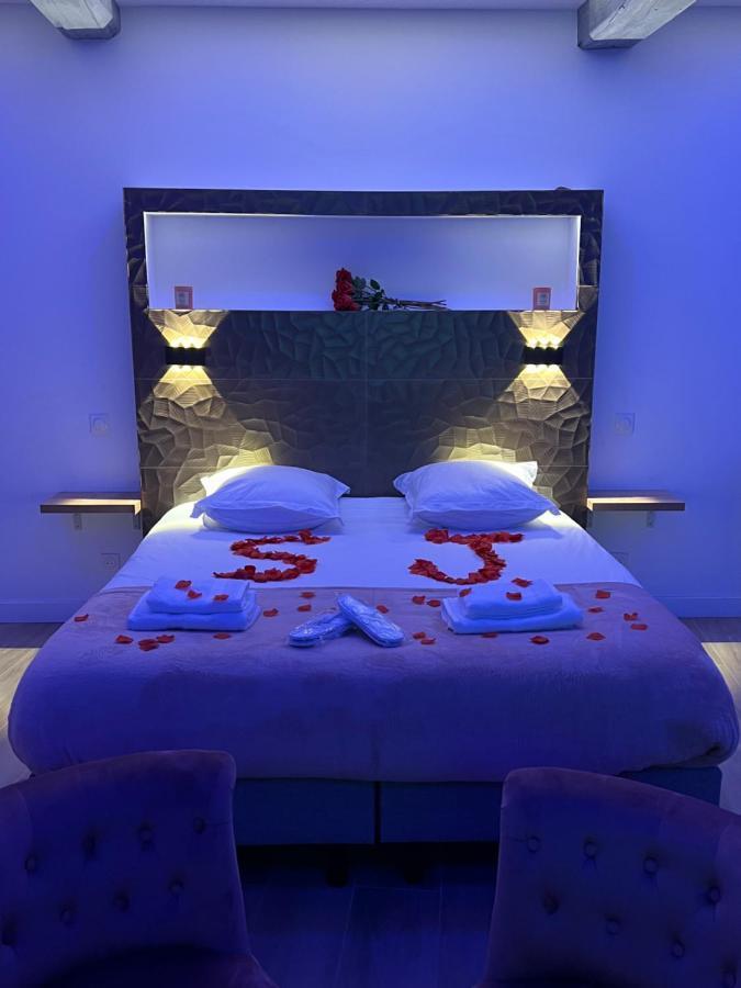 Chic & Jacuzzi Lejlighed Givors Eksteriør billede